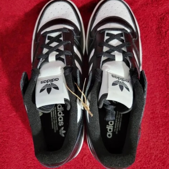 Adidas Men’s Forum Low CL “Core Black/White” Leather Shoes - Picture 9 of 14